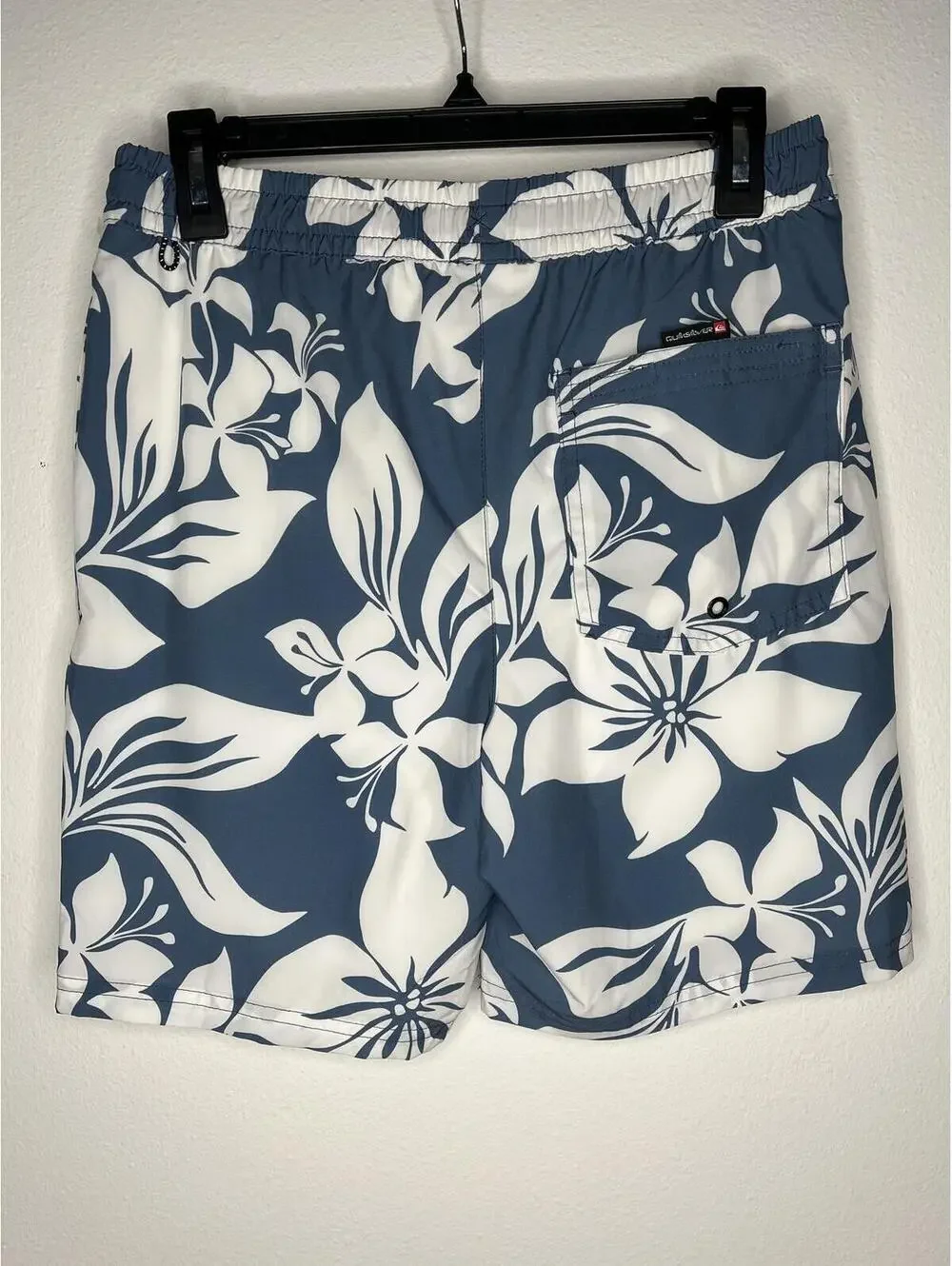 NWOT Quiksilver Men's Blue/White Swim Trunks Size Small